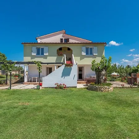 Πανσιόν Stanko 1011 2*